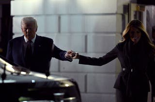 O presidente Donald Trump e a primeira -dama Melania Trump partem da Casa Branca a caminho do Capitólio dos EUA